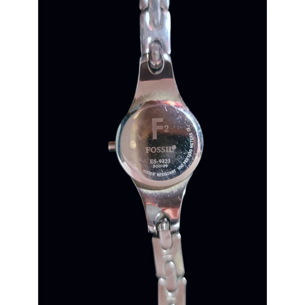 Fossil f2 es